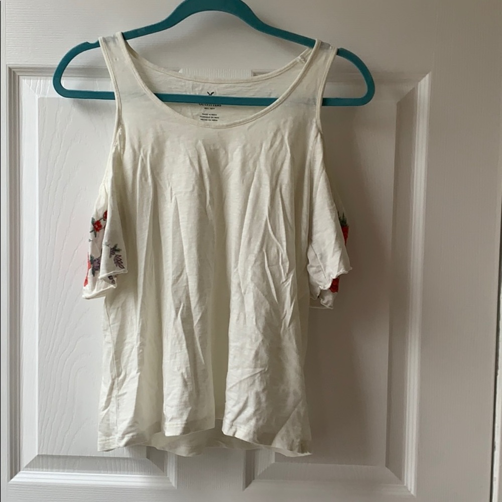 Open shoulder floral top
